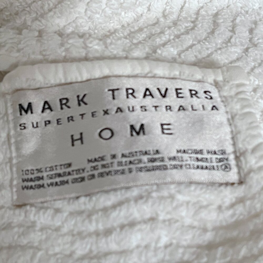 Mark Travers Australia white chenille bedspread blanket vintage twin